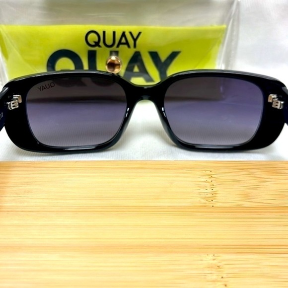 Brand New Quay Black Inside Scoop Bling Gradient Smoke Lens Rectangle Sunglasses main image 9